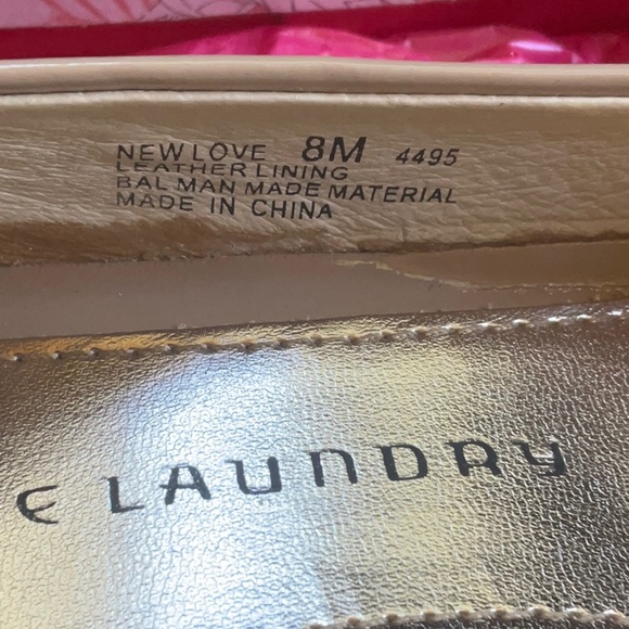 Chinese Laundry patent leather New Love pump. - Picture 7 of 8